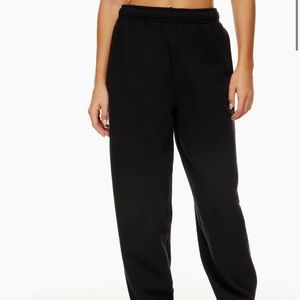 Aritzia TNA Extra Fleece Mega Sweatpant